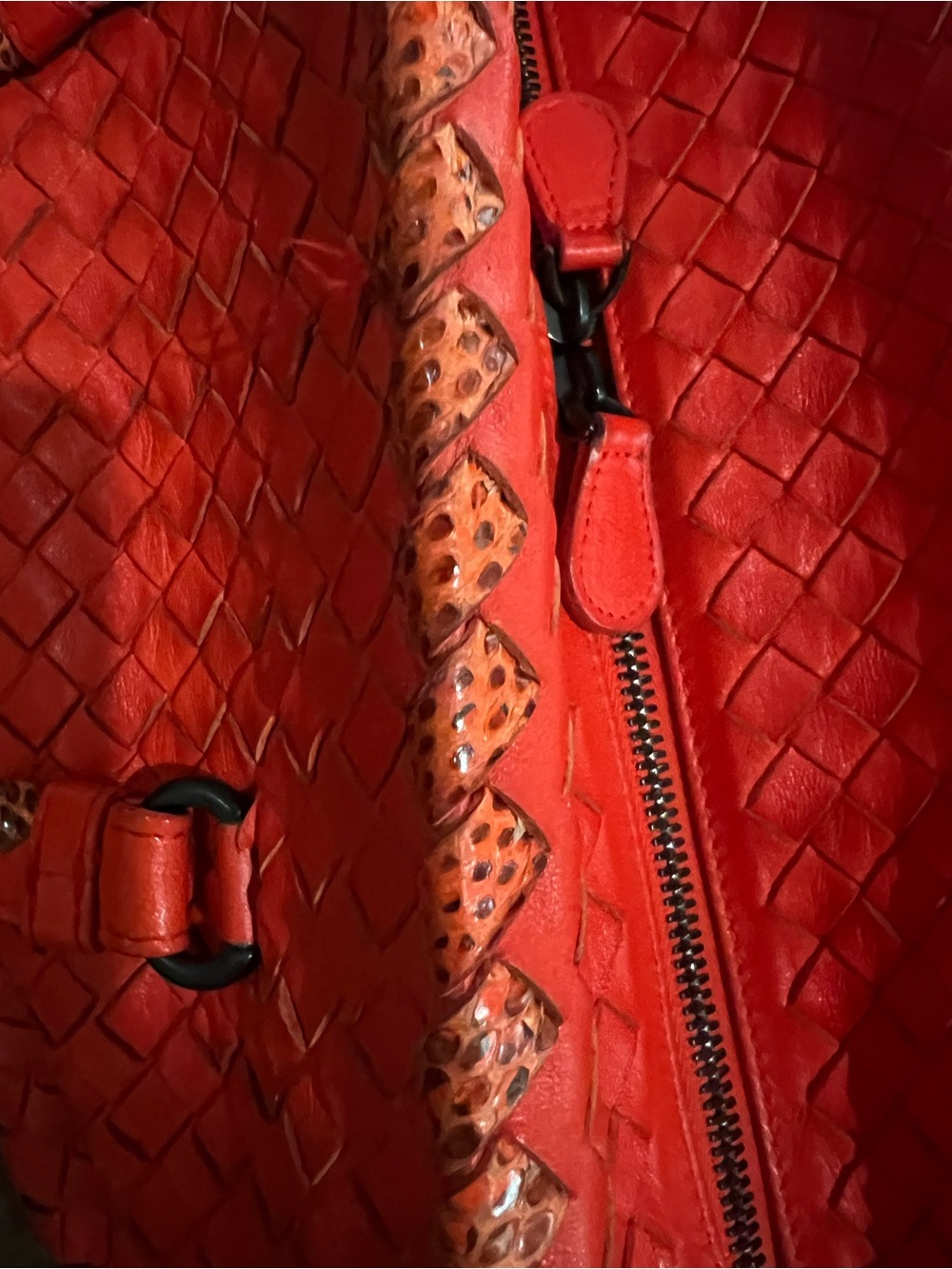 BOTTEGA VENETA Intrecciato Leather Brick Tote with Python Detailing AUTHENTIC - Picture 5 of 17